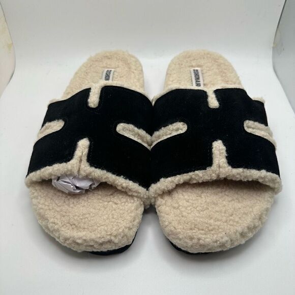 CUSHIONAIRE Women's Cuddle Fur Faux Shearling lined slide sandal +Memory Foam 8. - Picture 2 of 7